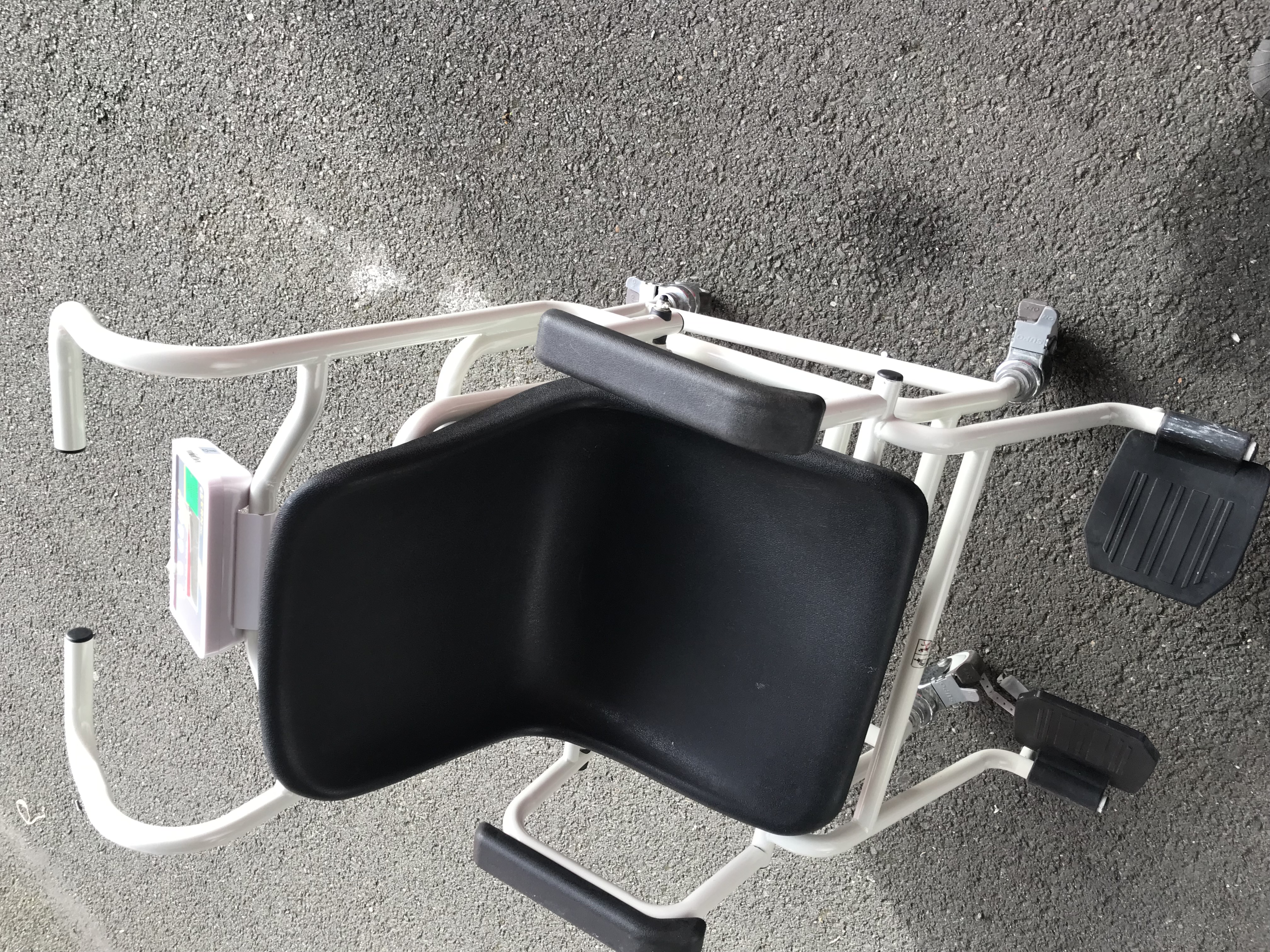 Fauteuil pèse-personne ergonomique KERN Mcc